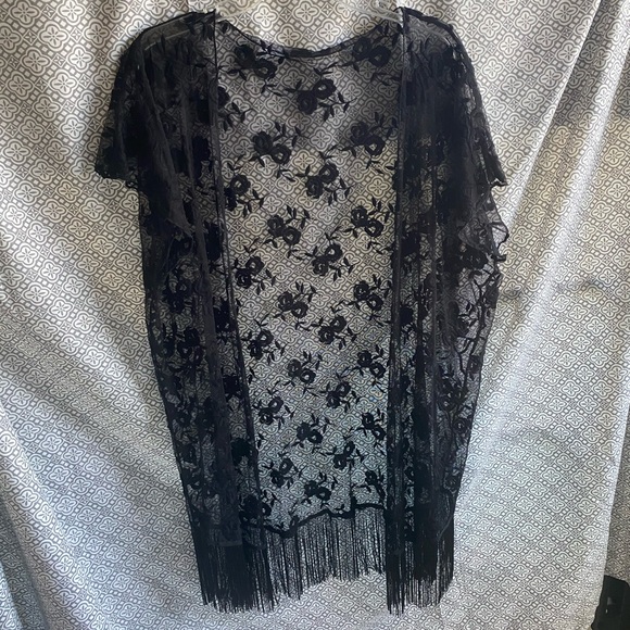 NWOT Black Sheer Rose Kimono/Cover Up with Fringe - Picture 3 of 5